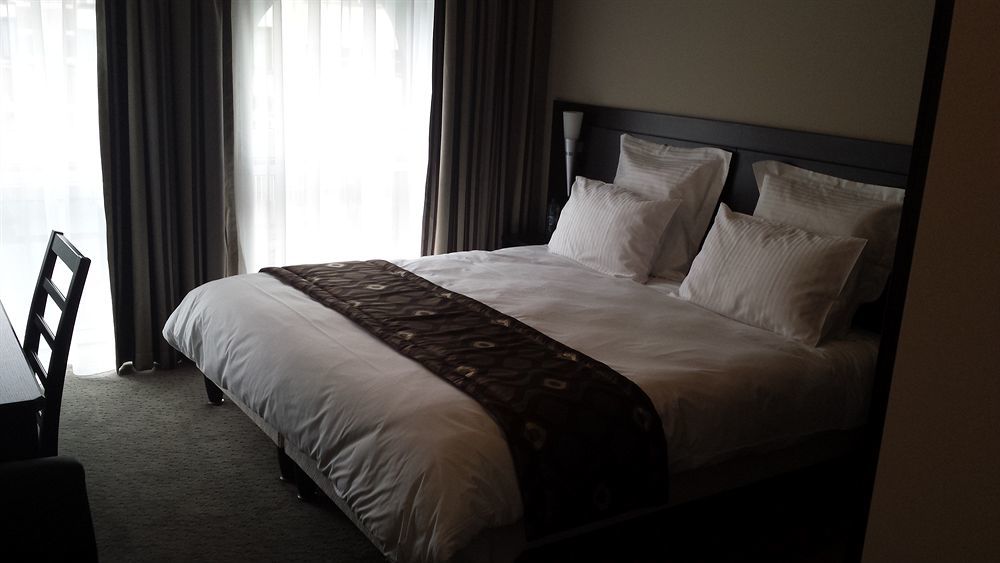 Hotel Saint Daniel Peruwelz ภายนอก รูปภาพ